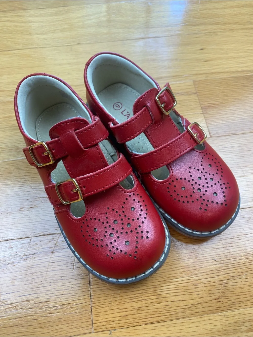 L'Amour Shoes -Beatrix Toddler Size 9 RED Perforated Double Buckle Mary Jane